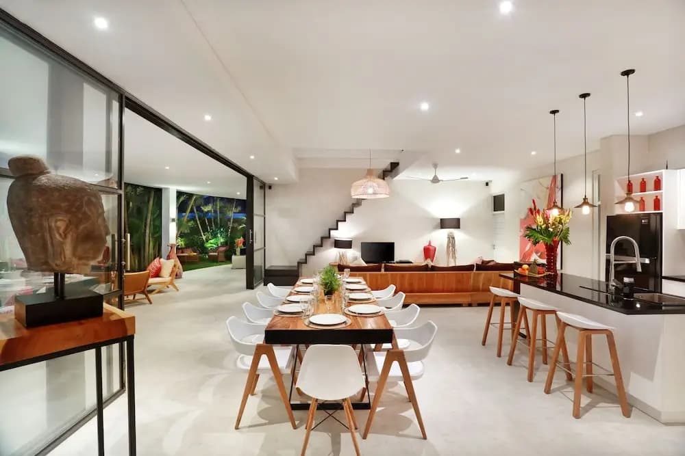 Seminyak White Design Villa - photo 19