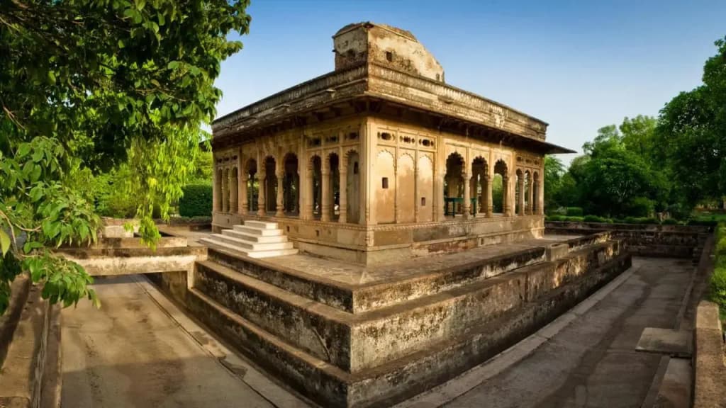 Neemrana'S - Deo Bagh - photo 26