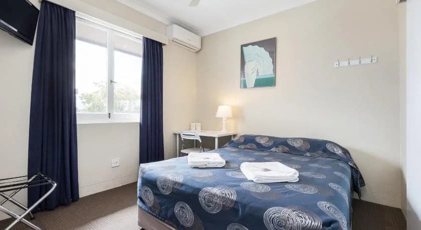 The Blue Gum Hotel - photo 5