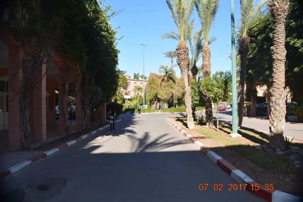 House With 3 Bedrooms in Marrakech, With Wonderful Mountain View, Pool Access, Furnished Garden - photo 2