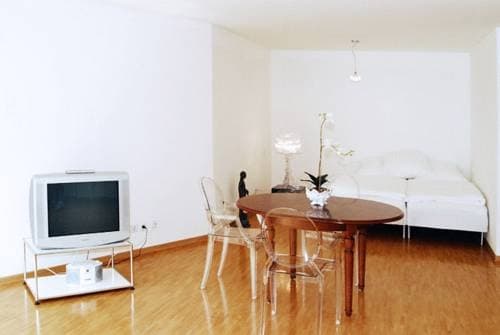 Berlin Apartment 2 - photo 3