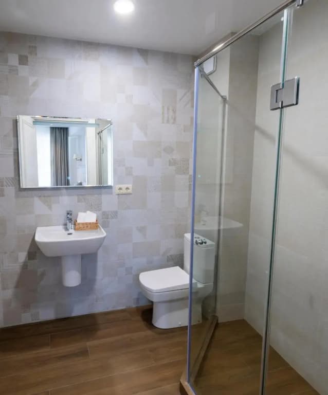 David Mikadze's Guest House - photo 9
