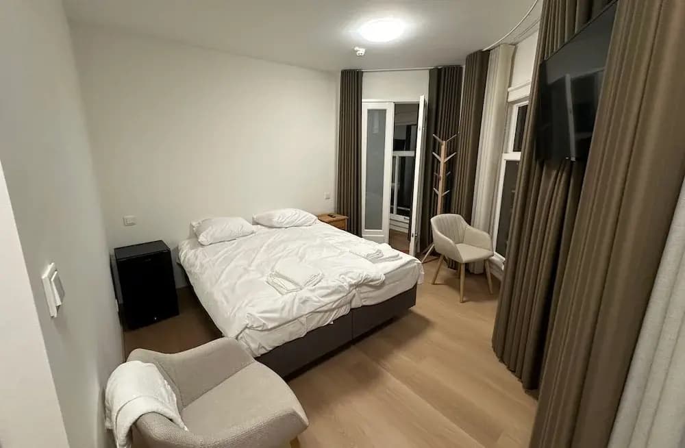 Voyagers Hotel Amsterdam - photo 2
