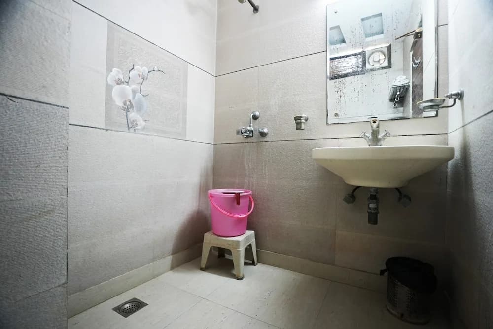 Hotel Classic Karol Bagh - photo 10