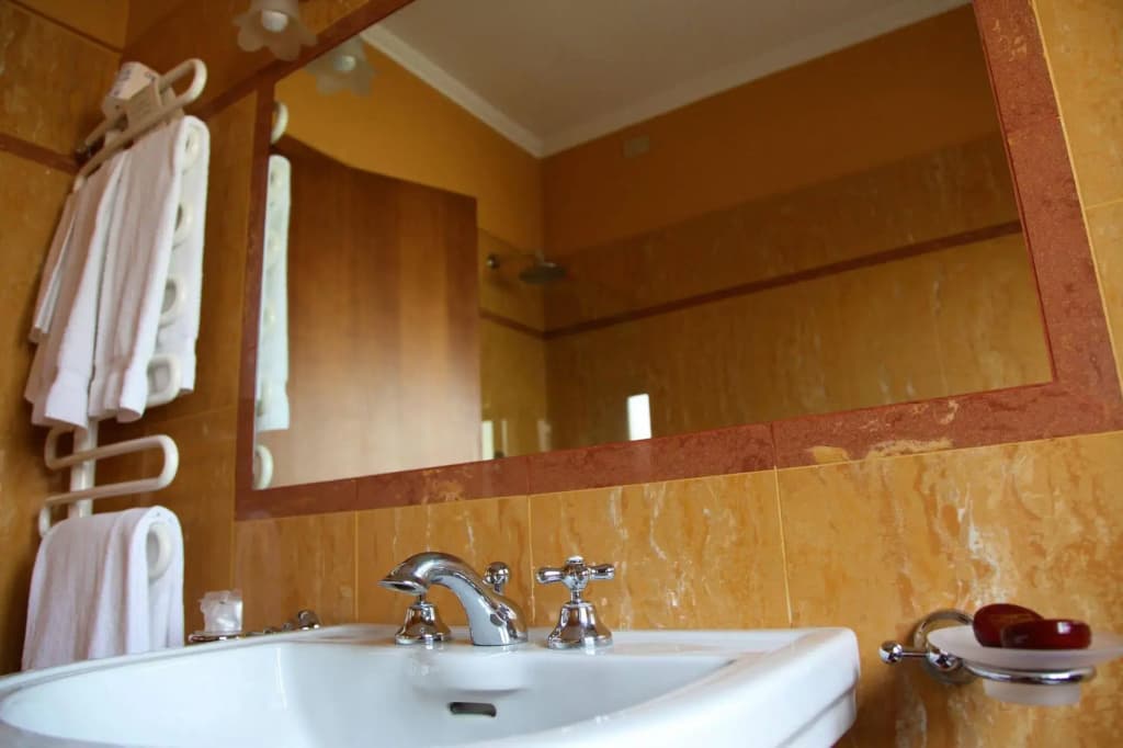 Hotel San Guido Porta Volta - photo 9