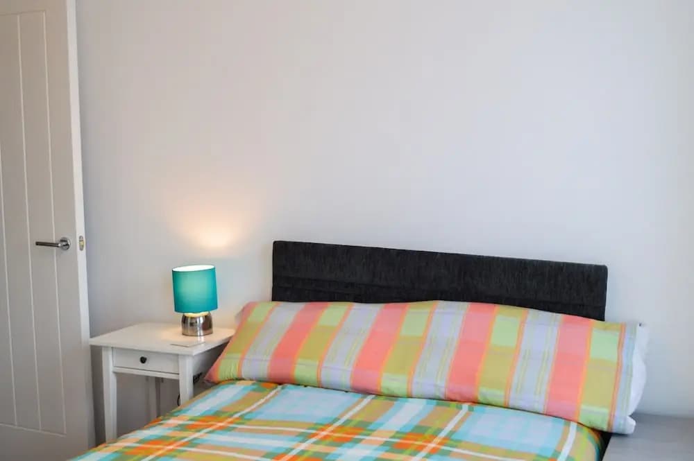Spacious 2 Bedroom Home - photo 10