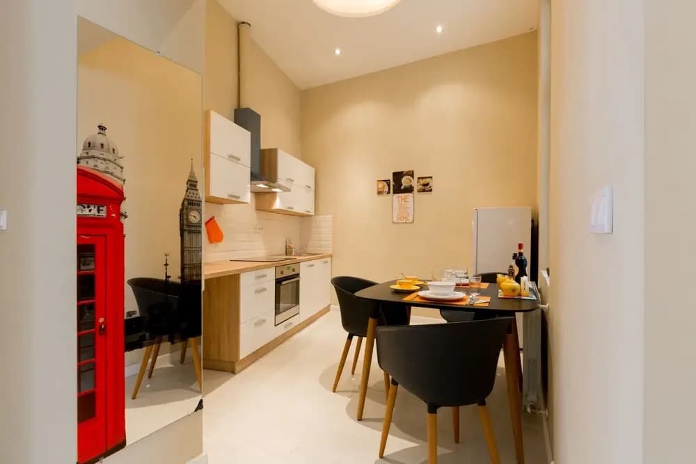 Luxurious 2 bedrooms apartment downtown - photo 14