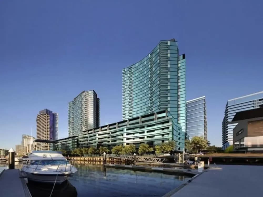 Melbourne Docklands Convesso Seaview Apartment - photo 11