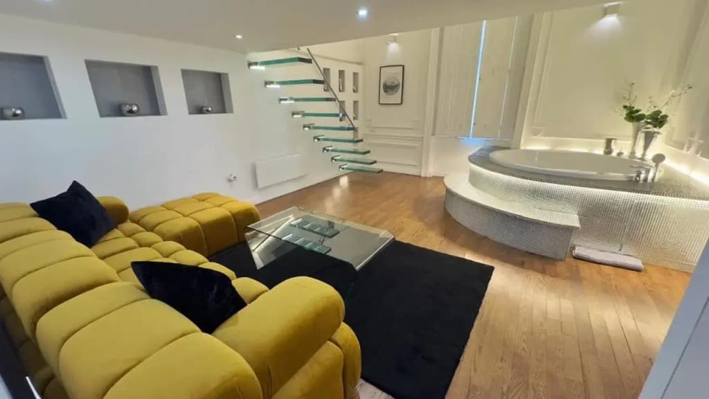 ANDRASSY 6 JACUZZI Suites - photo 11