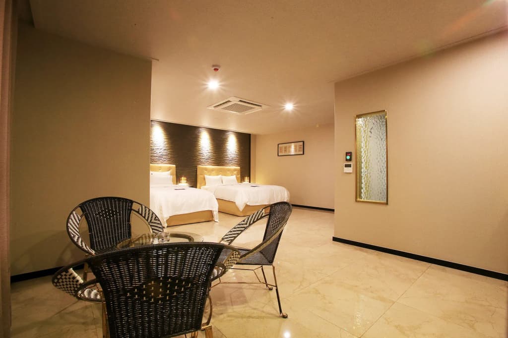 Sillim Hotel Urban - photo 22