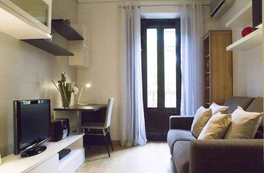 Alterhome Apartamento Plaza España IX - photo 4