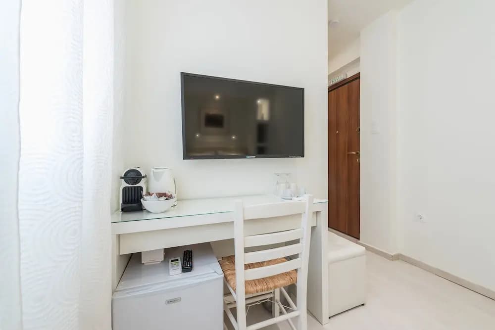 ALC Perikleous Rooms 4 - photo 6