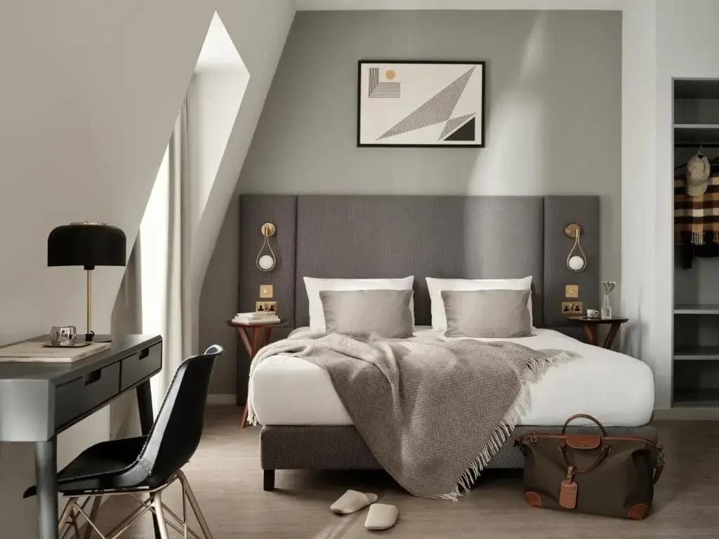 Hotel Henry VIII - photo 33