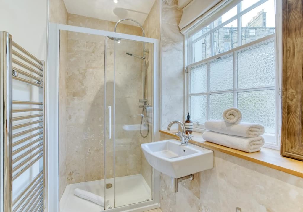 The Gloucester Lane Residence - photo 6
