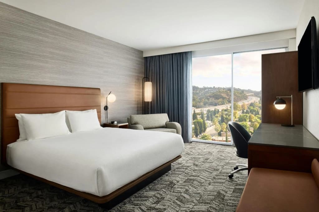 Courtyard by Marriott Los Angeles - Sherman Oaks - photo 5