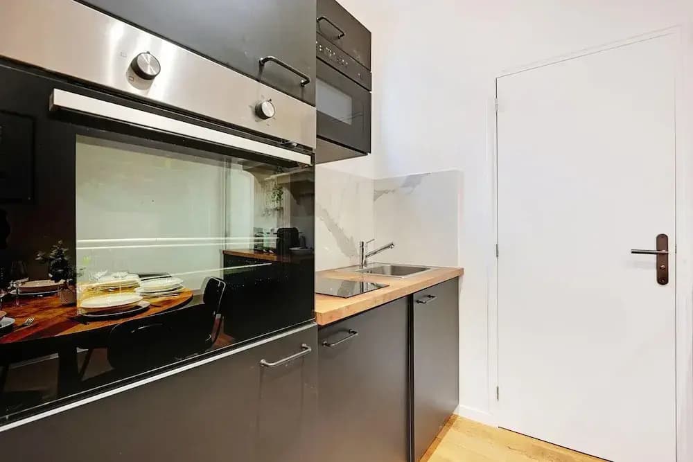 Private Terrace Apartment -1bdr/ 6p-sacra-ca\"ur - photo 8