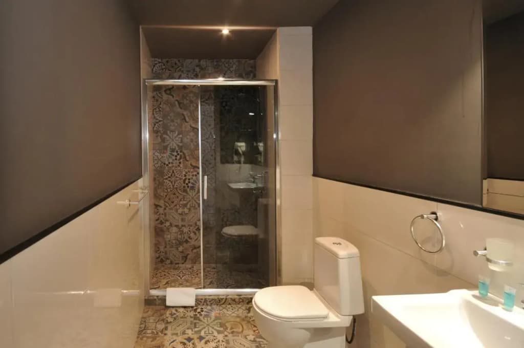 kandoo tbilisi central hostel - photo 8