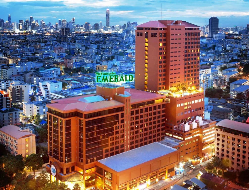 Emerald Hotel Bangkok - photo 27