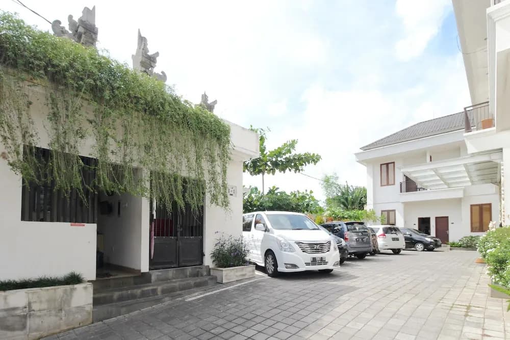 Airy Jimbaran Buanasari 88 Bali - photo 18