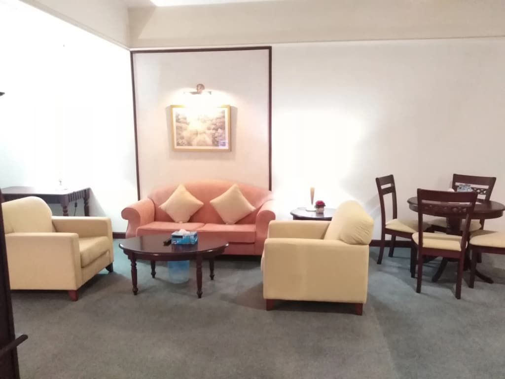 Ridge Service Suites - photo 3
