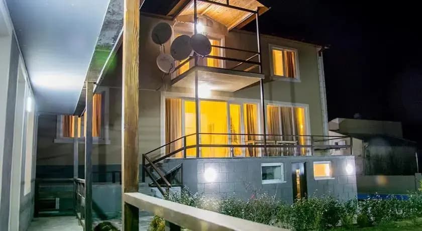 Hotel Hilltop - photo 3