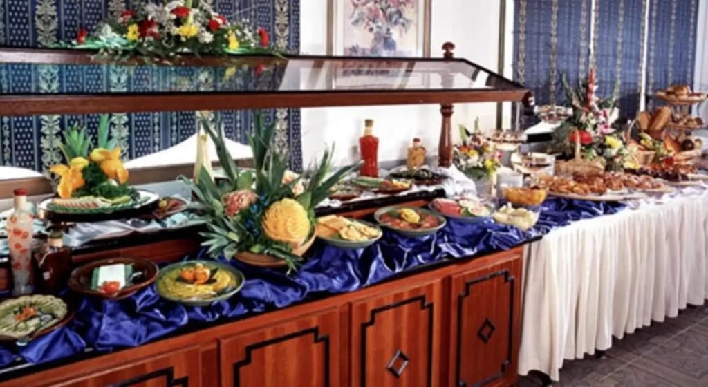 Al Madinah Holiday Hotel - photo 1