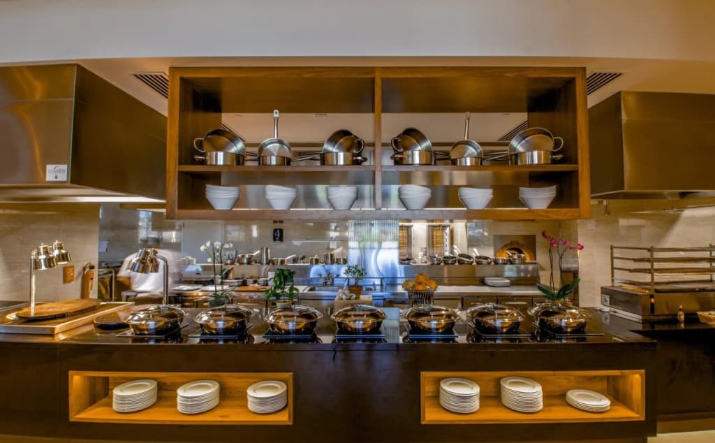 Crowne Plaza Muscat Ocec by IHG Hotel - photo 21