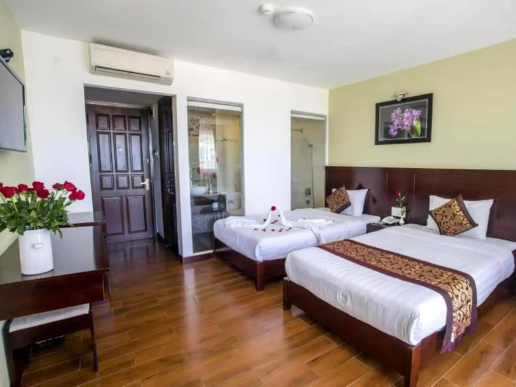 Dragon Sea Hotel - photo 4