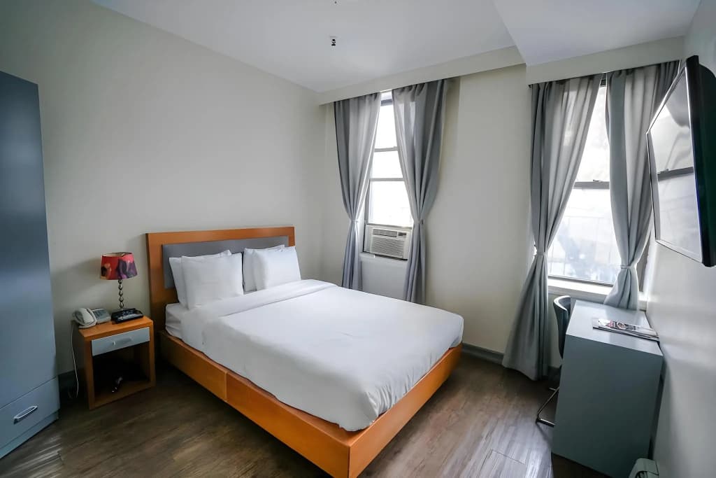 Midtown West Hotel - photo 17