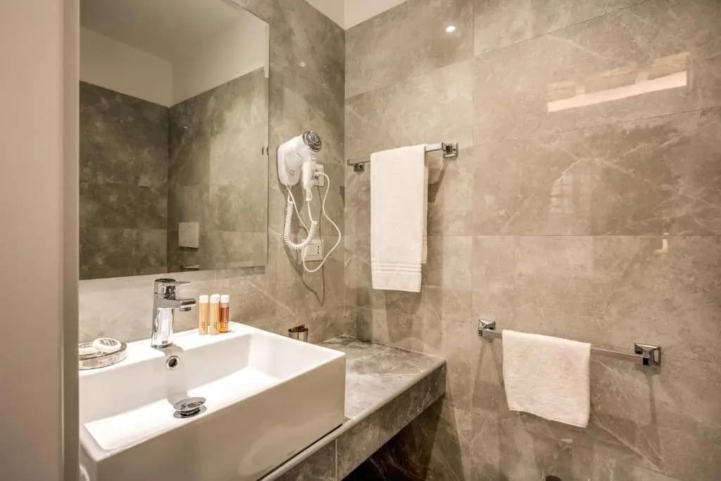 Vite 21 Luxury Room - photo 8