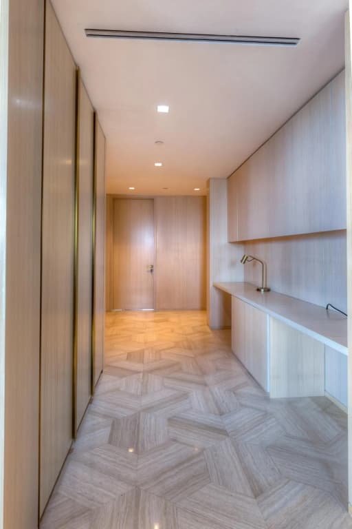Dxb - Five - 30301 - Pj - photo 10