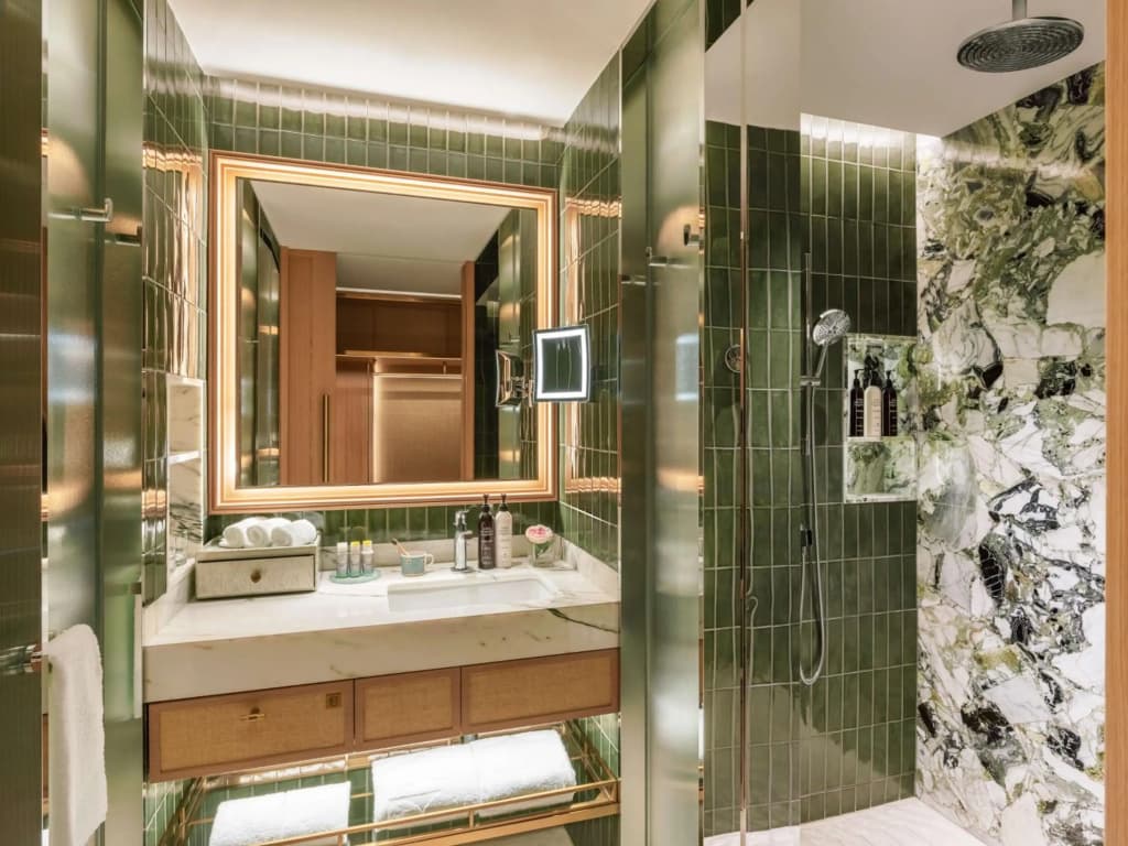Island Shangri-La, Hong Kong - photo 46