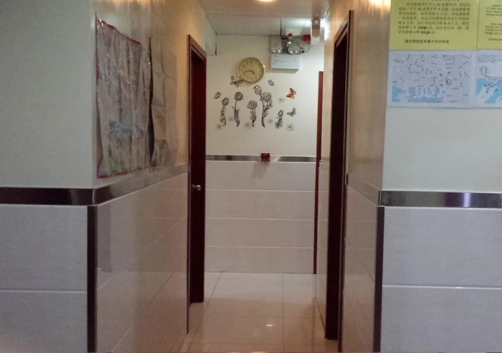E-Dragon Hotel - photo 12