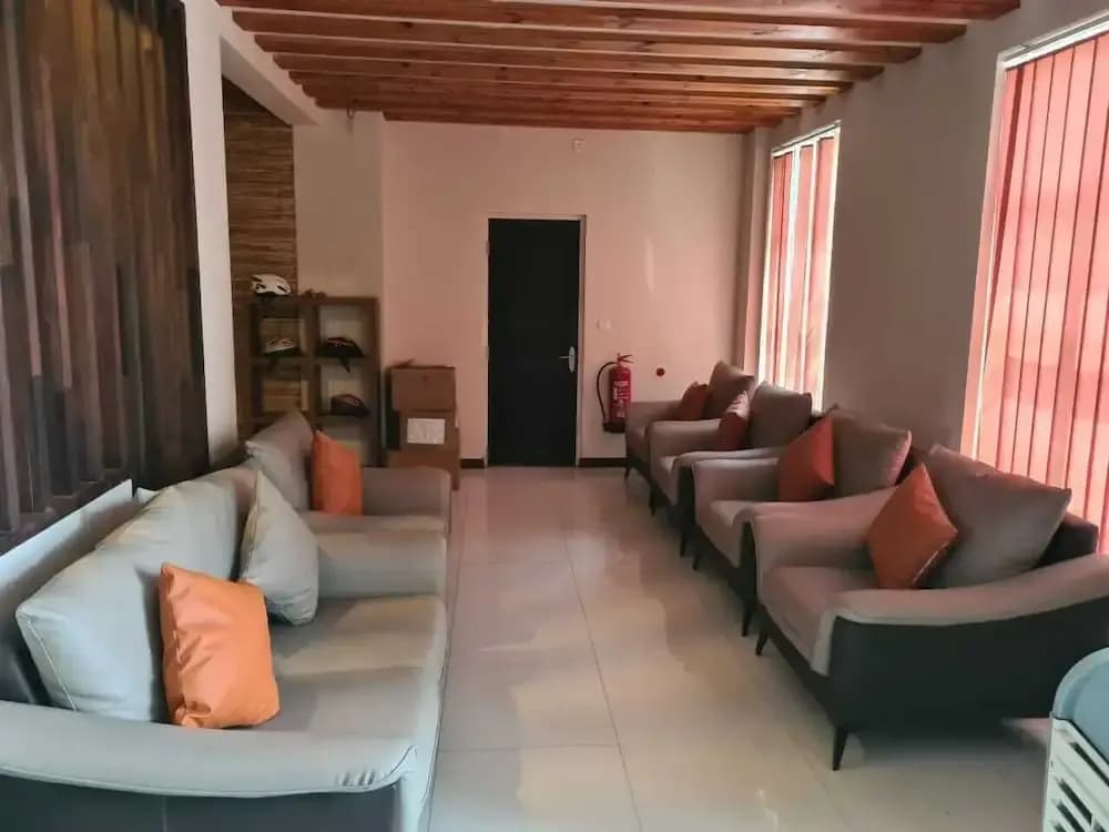 Lagoon Lodge - photo 2