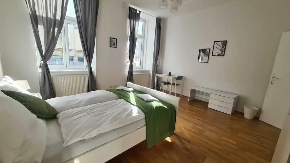 Comfortable 3BR Apartment Belvedere Area - photo 4