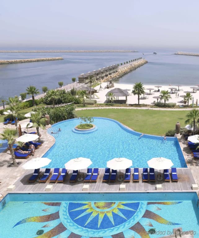 Radisson Blu Resort, Sharjah - photo 12