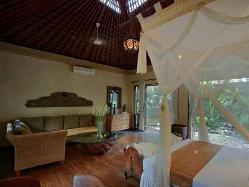 Taman Mesari Luxury Villa - main photo