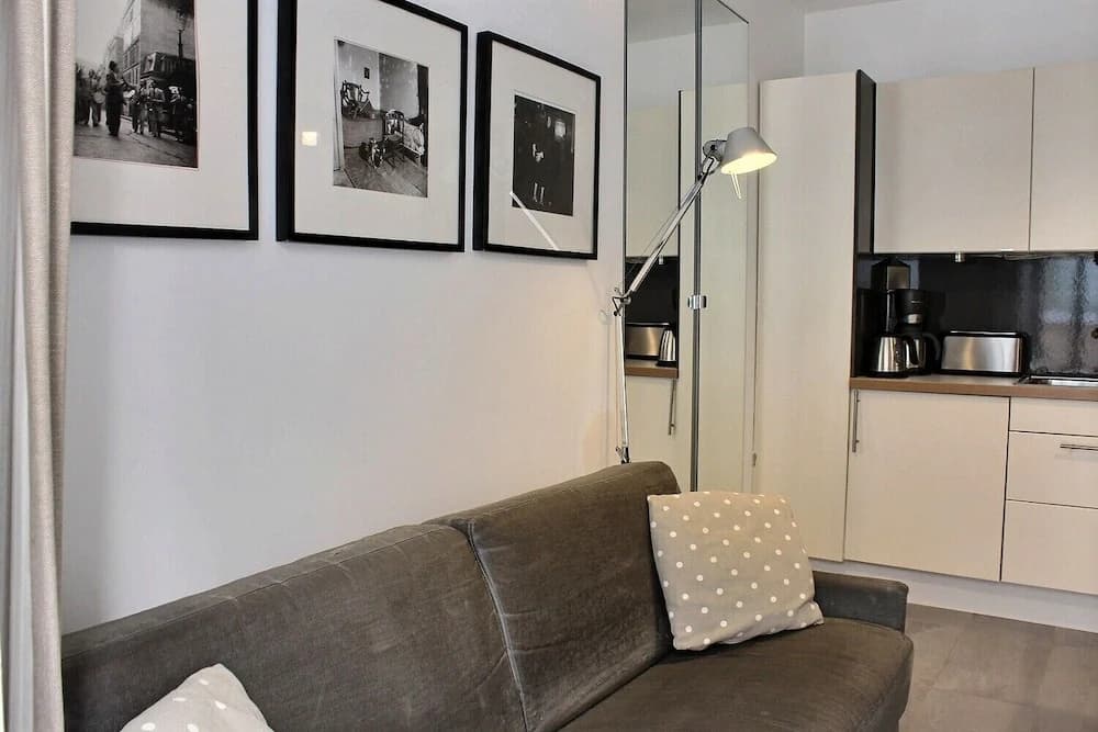 S05003 - Sophisticated Studio for 2 People in the Latin Quarter - photo 3