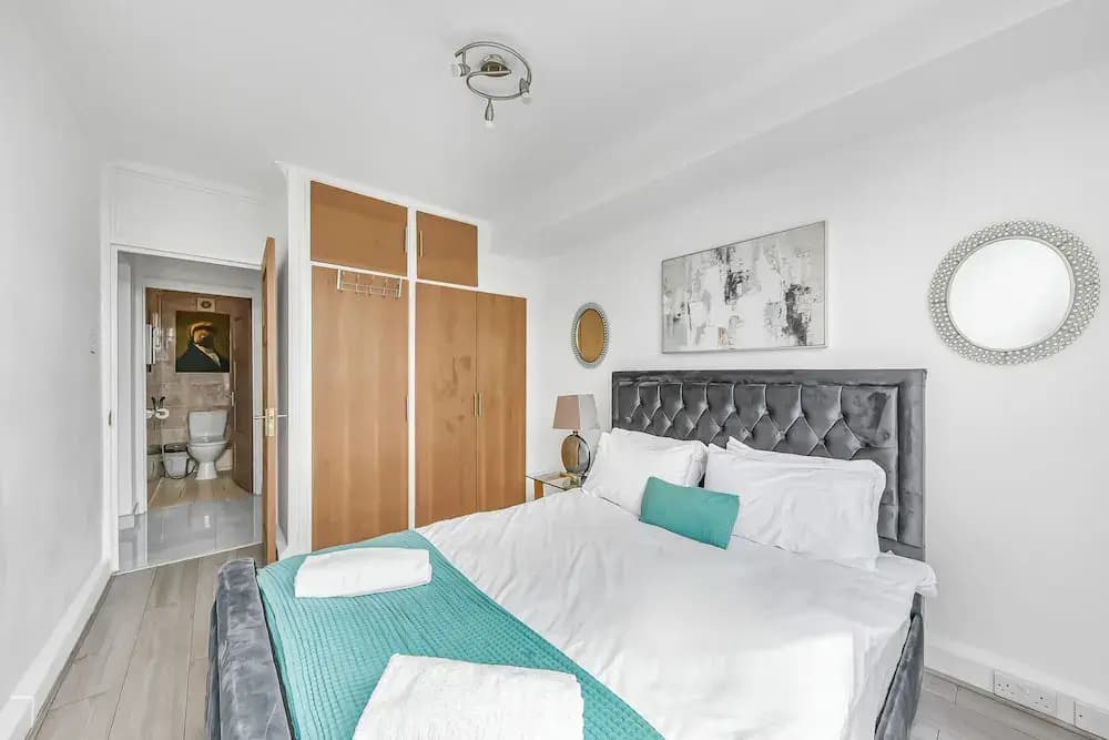 Marble Arch Marylebone Flat - photo 2