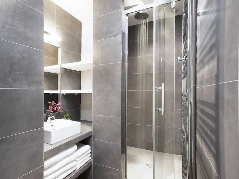 Luxury 3BR Gr-Boulevards I by Livinparis - photo 8