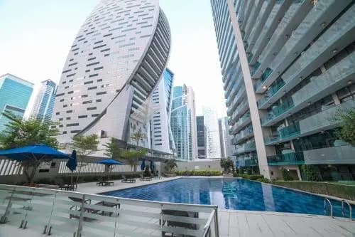 Luton Vacation Homes - Damac Maison Studio, Canal View - photo 20