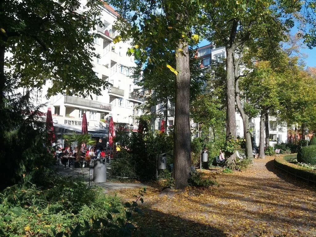 West Berlin Apartments - photo 11