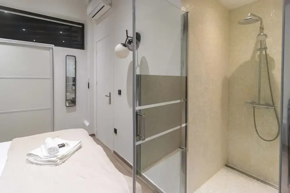 Sublime AC Apartment 3 Bedrooms Saint Germain - photo 6