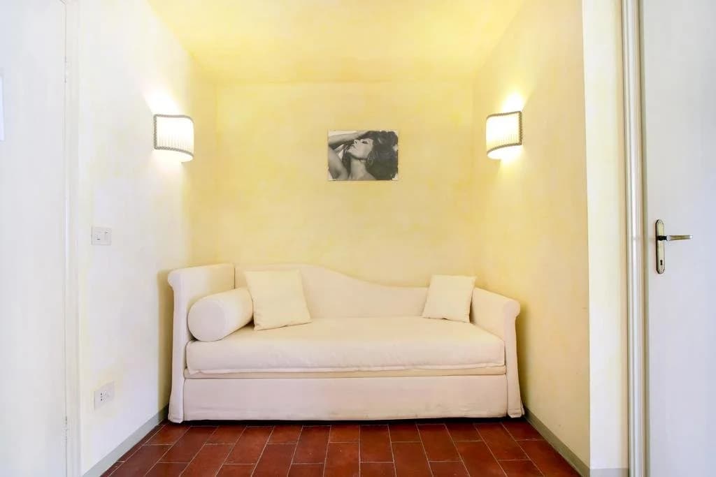 Michelangelo Guest House - photo 10