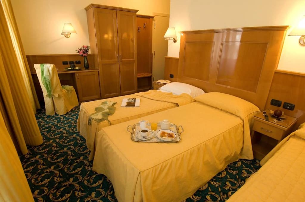 Hotel Cinque Giornate - photo 13