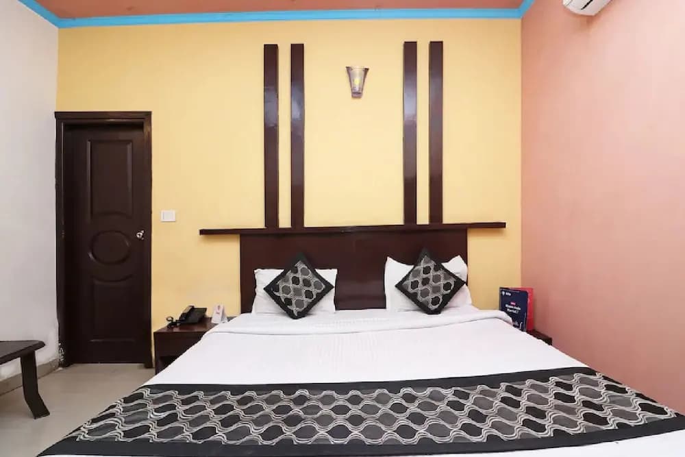 Hotel Aura Deluxe - photo 7