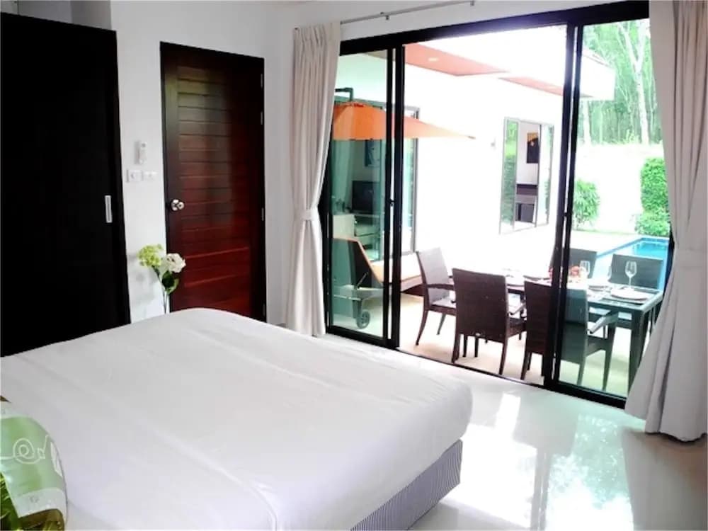 Intira Villa Rawai - photo 4