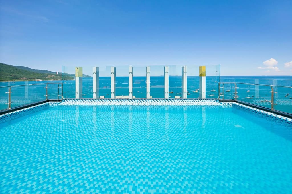 Alisia Beach Hotel Da Nang - photo 8