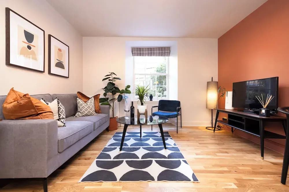 JOIVY Modern 1-bed flat in New Town - photo 14