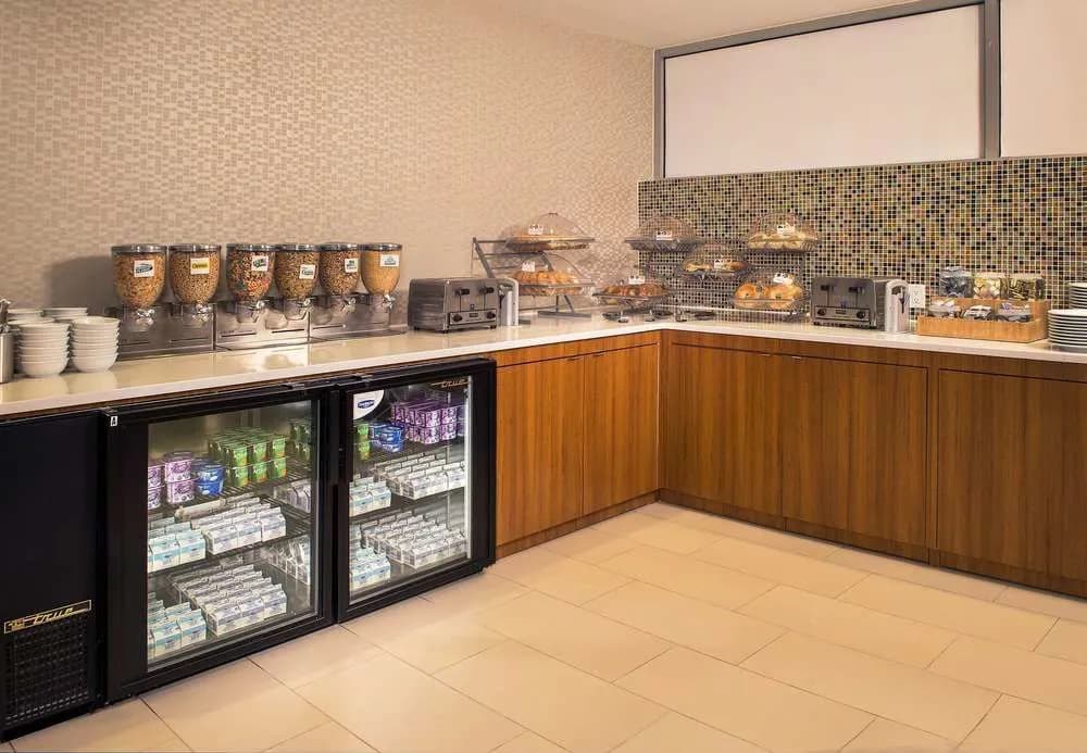 Springhill Suites New York Laguardia Airport - photo 11